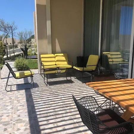 Coast Boho Himara